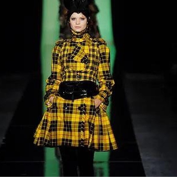 Jean Paul Gaultier 2004 Pleated Flared Trenchcoat/Dress - Picture 5 of 8